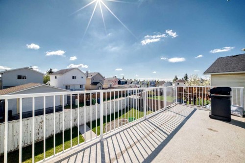 125 Coral Springs Bay Ne, Calgary, AB - Outdoor With Exterior