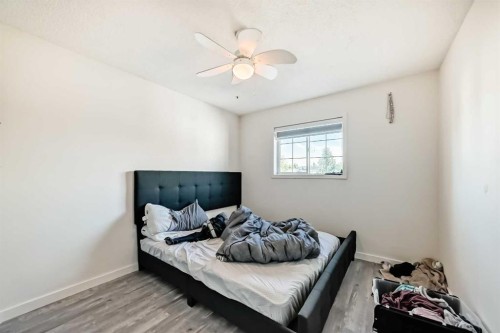 125 Coral Springs Bay Ne, Calgary, AB - Indoor Photo Showing Bedroom