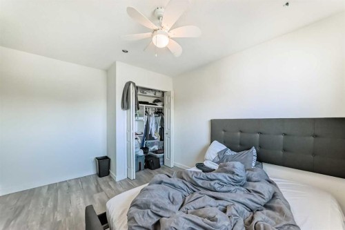 125 Coral Springs Bay Ne, Calgary, AB - Indoor Photo Showing Bedroom