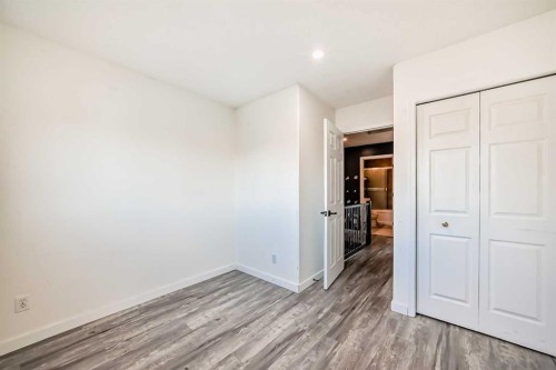 125 Coral Springs Bay Ne, Calgary, AB - Indoor Photo Showing Other Room