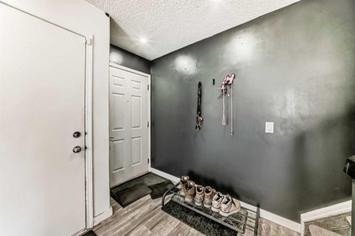 125 Coral Springs Bay Ne, Calgary, AB - Indoor Photo Showing Other Room