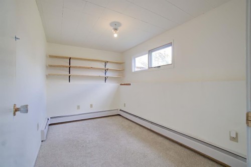 664 49 Avenue West, Claresholm, AB - Indoor