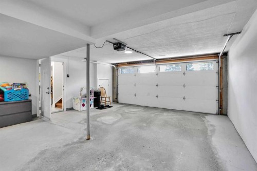 5702 Brenner Crescent Nw, Calgary, AB - Indoor Photo Showing Garage