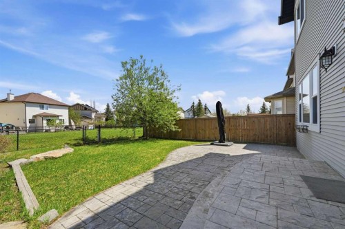 7942 Cougar Ridge Avenue Sw, Calgary, AB - Outdoor