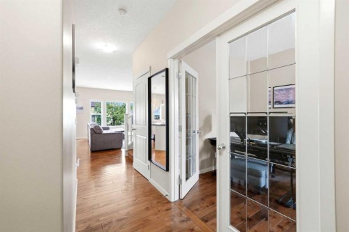 7942 Cougar Ridge Avenue Sw, Calgary, AB - Indoor Photo Showing Other Room