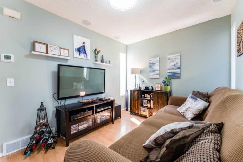198 Somerside Park Sw, Calgary, AB - Indoor Photo Showing Other Room
