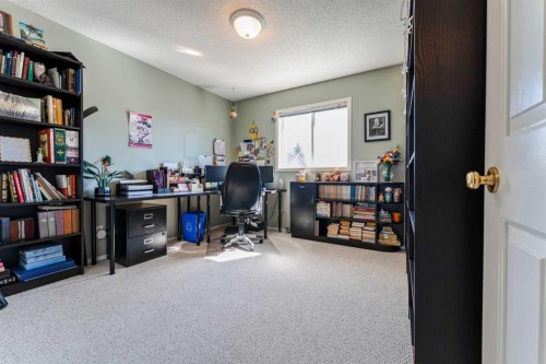 198 Somerside Park Sw, Calgary, AB - Indoor Photo Showing Office