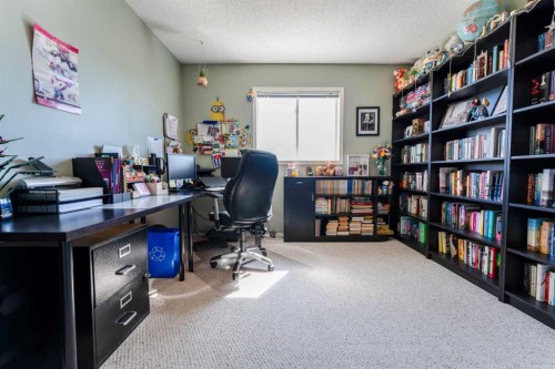 198 Somerside Park Sw, Calgary, AB - Indoor Photo Showing Office