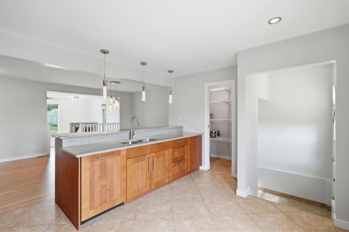 5212 Terry Road Nw, Calgary, AB - Indoor Photo Showing Kitchen With Double Sink
