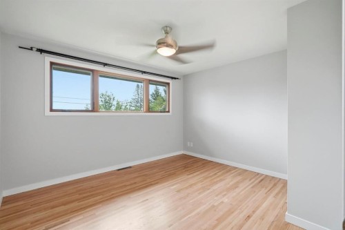 5212 Terry Road Nw, Calgary, AB - Indoor Photo Showing Other Room