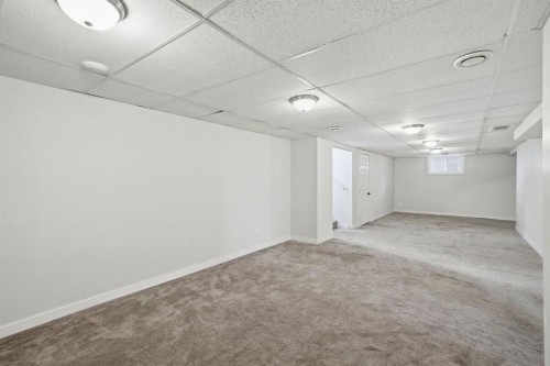 5212 Terry Road Nw, Calgary, AB - Indoor