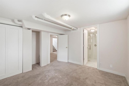 5212 Terry Road Nw, Calgary, AB - Indoor Photo Showing Other Room