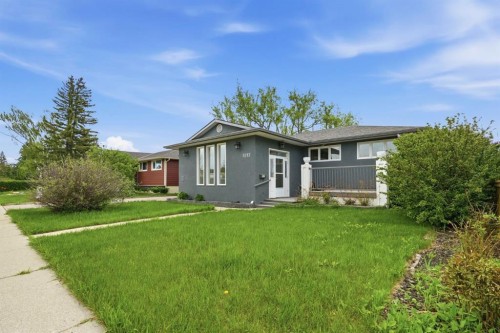 5212 Terry Road Nw, Calgary, AB - Outdoor