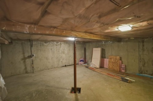 5212 Terry Road Nw, Calgary, AB - Indoor Photo Showing Basement