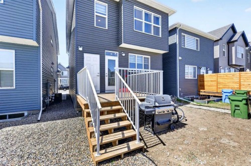 132 Seton Villas Se, Calgary, AB - Outdoor