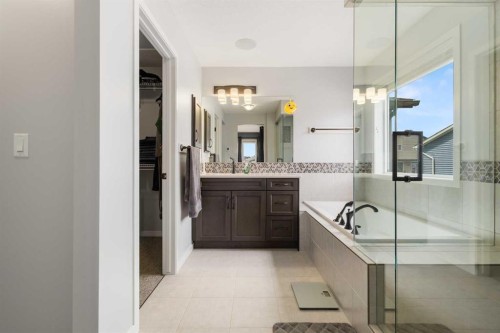 92 Sage Bluff Way Nw, Calgary, AB - Indoor Photo Showing Bathroom