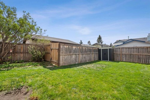 63 Falmere Way Ne, Calgary, AB - Outdoor