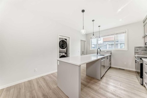 212 Lucas Place Nw, Calgary, AB 