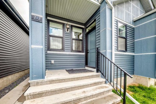 212 Lucas Place Nw, Calgary, AB 