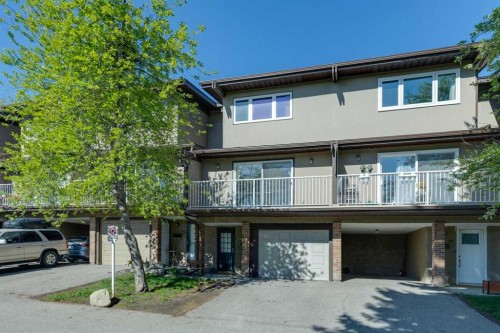 72-1055 72 Avenue Nw, Calgary, AB - Outdoor With Balcony With Facade