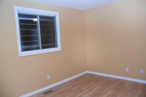 884 Rundlecairn Way Ne, Calgary, AB - Indoor Photo Showing Other Room