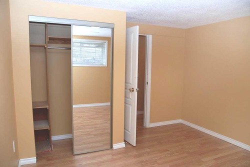 884 Rundlecairn Way Ne, Calgary, AB - Indoor Photo Showing Other Room