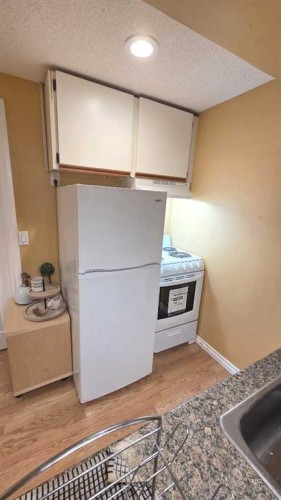 884 Rundlecairn Way Ne, Calgary, AB - Indoor