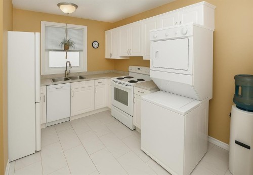 884 Rundlecairn Way Ne, Calgary, AB - Indoor