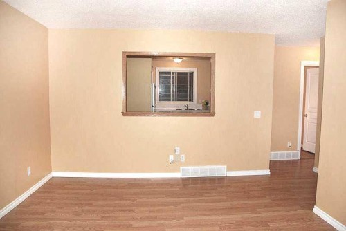 884 Rundlecairn Way Ne, Calgary, AB - Indoor Photo Showing Other Room