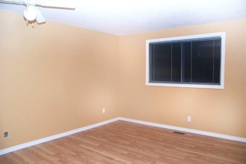 884 Rundlecairn Way Ne, Calgary, AB - Indoor Photo Showing Other Room