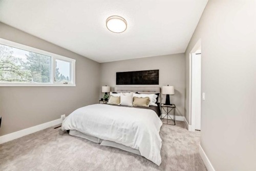 275 Silverview Way Nw, Calgary, AB - Indoor Photo Showing Bedroom