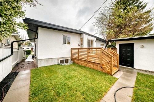 275 Silverview Way Nw, Calgary, AB - Outdoor