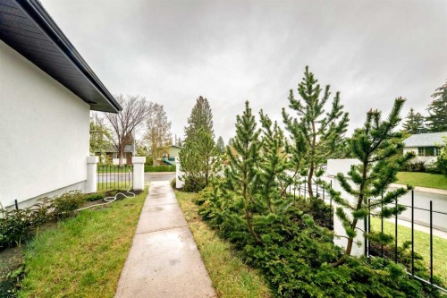275 Silverview Way Nw, Calgary, AB - Outdoor