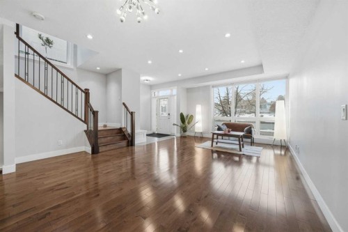 2018 37 Street Sw, Calgary, AB - Indoor
