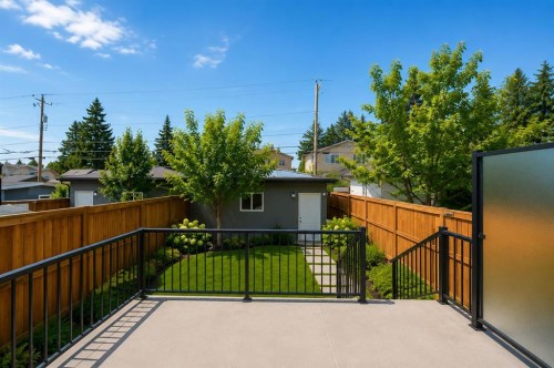 2018 37 Street Sw, Calgary, AB - Outdoor