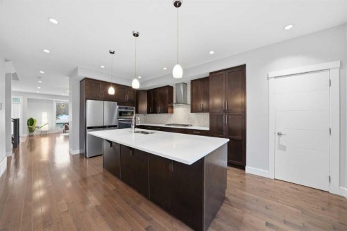 2018 37 Street Sw, Calgary, AB - Indoor Photo Showing Kitchen With Upgraded Kitchen