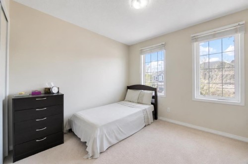 145 Viewpointe Terrace, Chestermere, AB - Indoor Photo Showing Bedroom