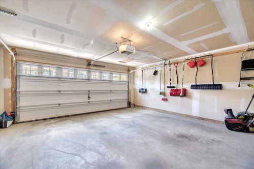 145 Viewpointe Terrace, Chestermere, AB - Indoor Photo Showing Garage