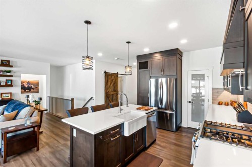 40 Viceroy Crescent, Olds, AB - Indoor Photo Showing Kitchen With Upgraded Kitchen