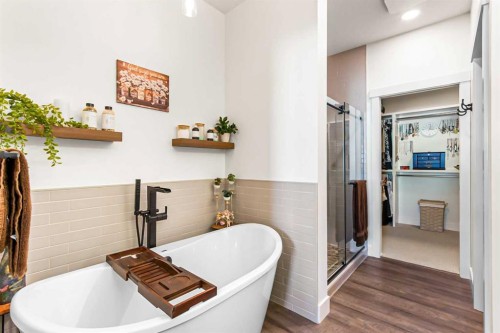 40 Viceroy Crescent, Olds, AB - Indoor Photo Showing Bathroom