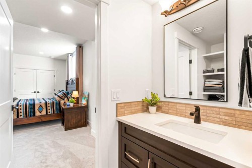 40 Viceroy Crescent, Olds, AB - Indoor Photo Showing Bathroom