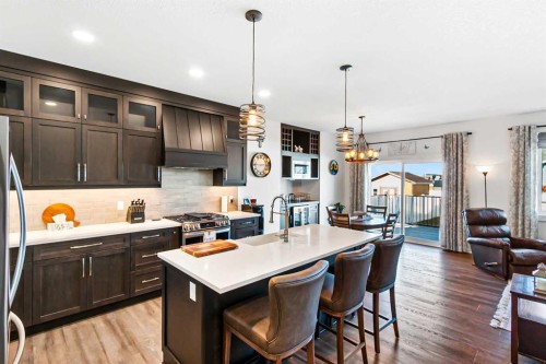 40 Viceroy Crescent, Olds, AB - Indoor Photo Showing Kitchen With Upgraded Kitchen