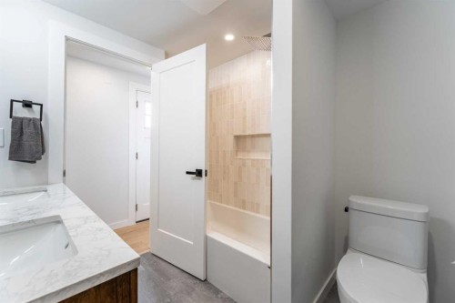 36 Big Hill Way Se, Airdrie, AB - Indoor Photo Showing Bathroom