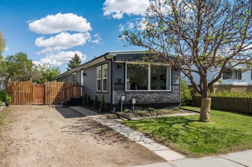 36 Big Hill Way Se, Airdrie, AB - Outdoor