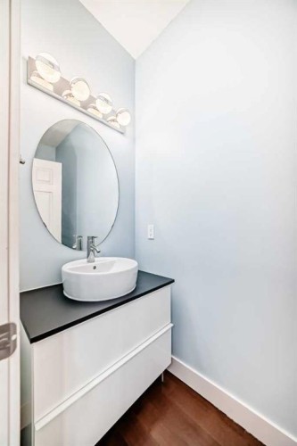 331 Royal Oak Heath Nw, Calgary, AB - Indoor Photo Showing Bathroom