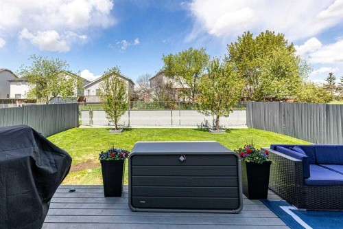 158 Saratoga Close Ne, Calgary, AB - Outdoor With Deck Patio Veranda