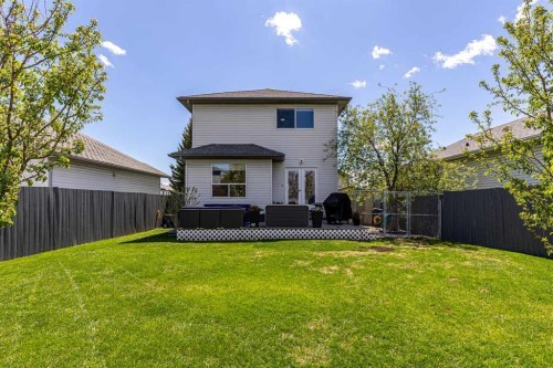 158 Saratoga Close Ne, Calgary, AB - Outdoor