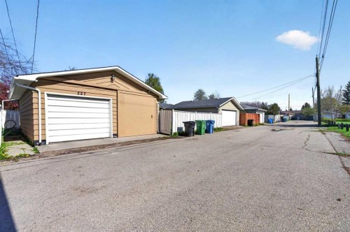 227 Martell Road Ne, Calgary, AB 