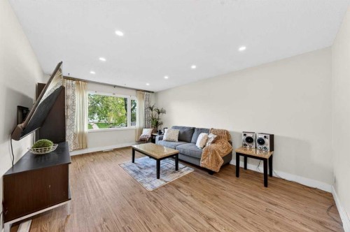 227 Martell Road Ne, Calgary, AB 