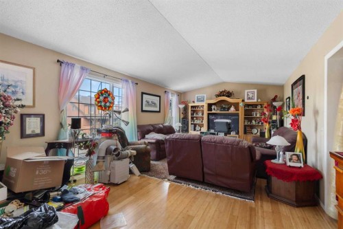 169 Beddington Circle Ne, Calgary, AB - Indoor Photo Showing Other Room
